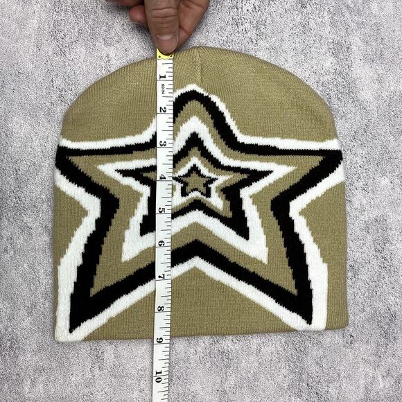 Y2k 2000s tan star grunge beanie - Picture 5 of 7